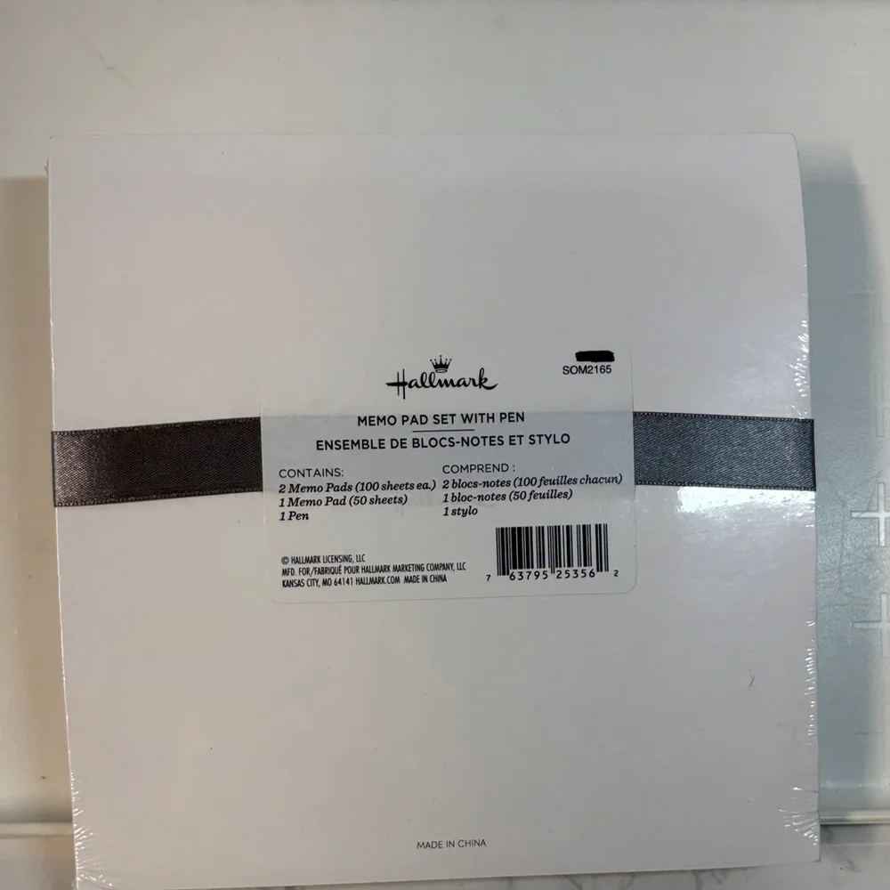 Hallmark 3 Notepad Set with Pen and Ribbon, NWT